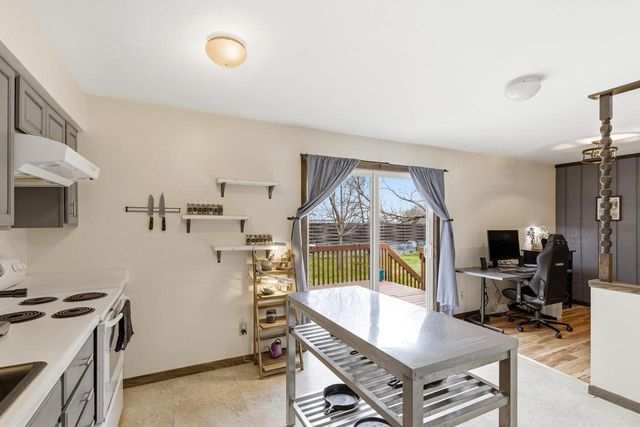 2502-2504 Greenway View, Madison, WI 53713