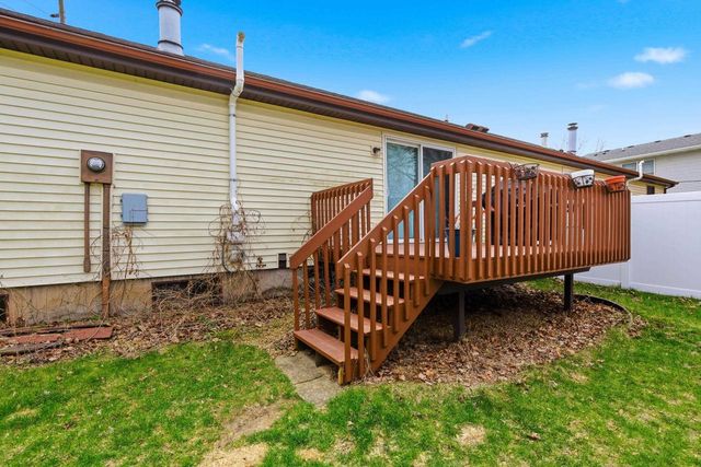 2502-2504 Greenway View, Madison, WI 53713