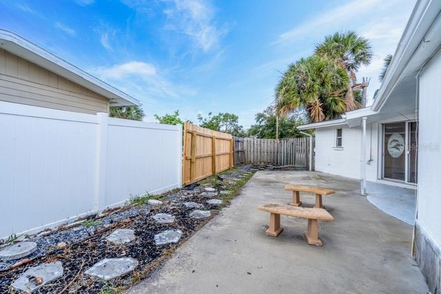 456 SANDLEWOOD DRIVE, Venice, FL 34293