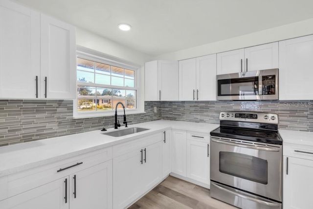 456 SANDLEWOOD DRIVE, Venice, FL 34293
