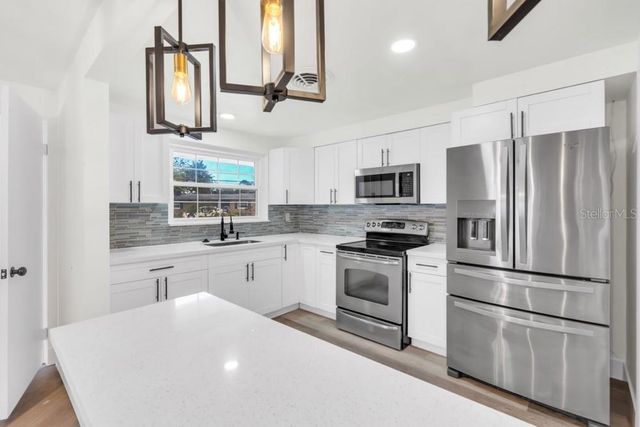 456 SANDLEWOOD DRIVE, Venice, FL 34293