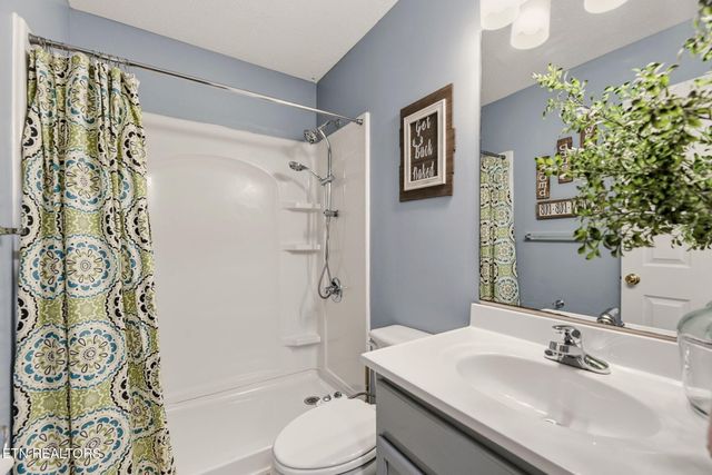 1621 Maple View Way 30E, Knoxville, TN 37918