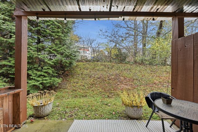 1621 Maple View Way 30E, Knoxville, TN 37918