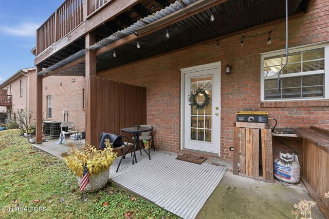 1621 Maple View Way 30E, Knoxville, TN 37918