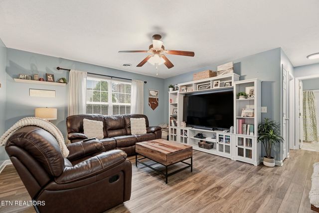 1621 Maple View Way 30E, Knoxville, TN 37918