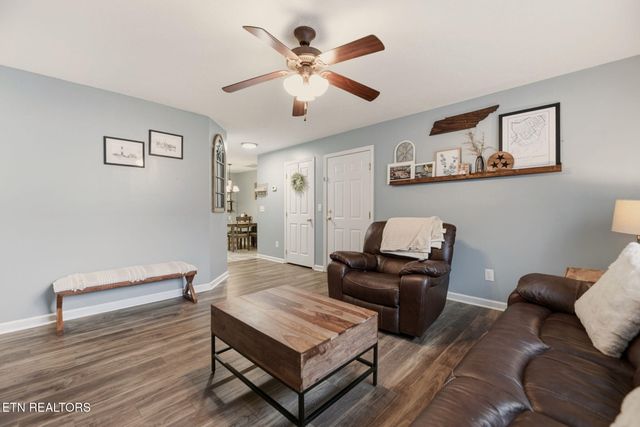 1621 Maple View Way 30E, Knoxville, TN 37918