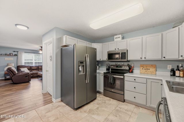 1621 Maple View Way 30E, Knoxville, TN 37918