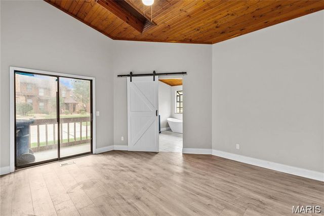 2040 Avignon Drive A, St Charles, MO 63303