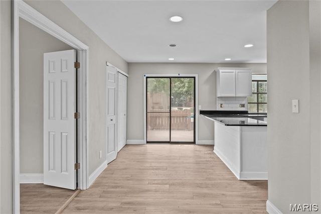 2040 Avignon Drive A, St Charles, MO 63303