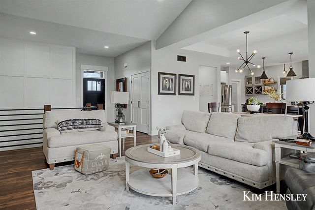 12618 Ridgedale Drive, Allendale, MI 49401