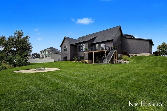 12618 Ridgedale Drive, Allendale, MI 49401