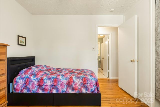 68 Vandalia Avenue, Asheville, NC 28806