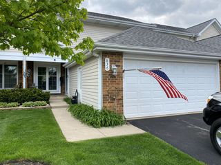 836 Golf Course Road, Crystal Lake, IL 60014