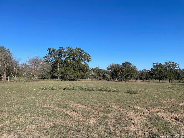 287 BATEY RD, Seguin, TX 78155