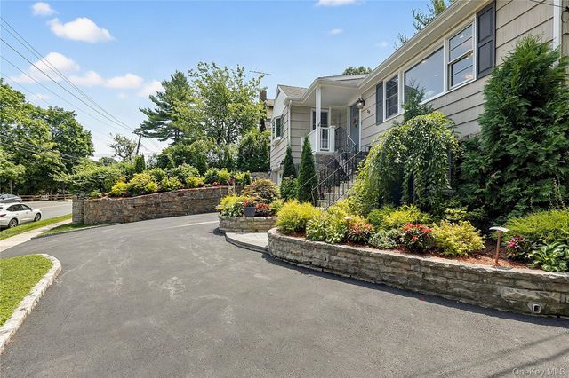 38 Harney Road, Scarsdale, NY 10583
