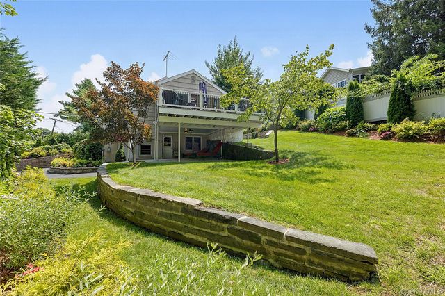 38 Harney Road, Scarsdale, NY 10583