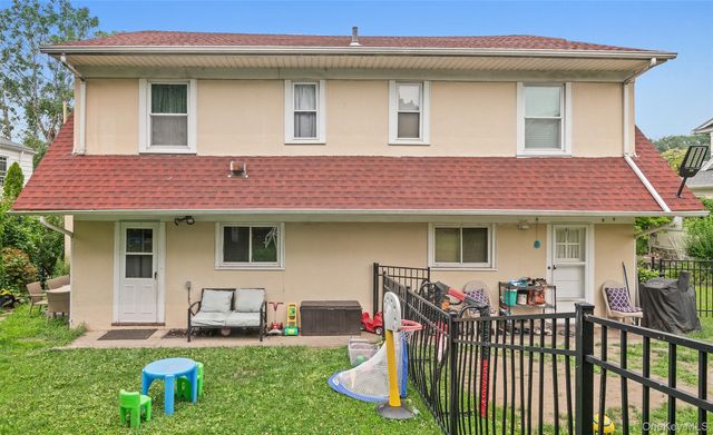 220-222 Carol Avenue, Pelham, NY 10803