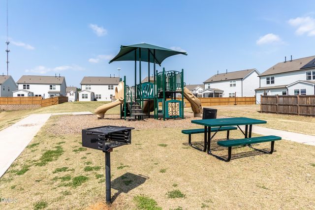 4005 Smith Mountain Drive, Fuquay Varina, NC 27526