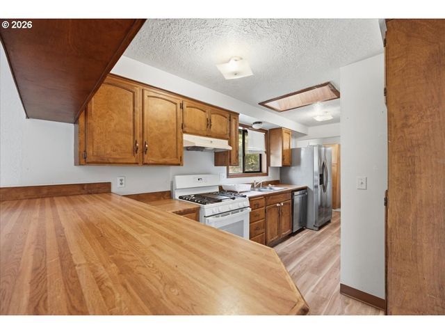 1540 SALEM Ave, Albany, OR 97321
