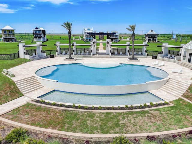 328 Seagrass, Gilchrist, TX 77617