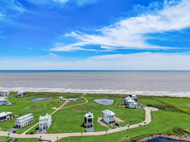 328 Seagrass, Gilchrist, TX 77617