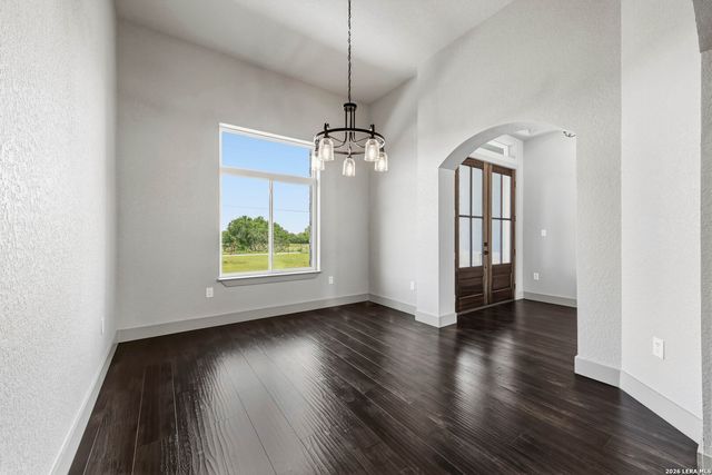 731 County Road 356, Adkins, TX 78101