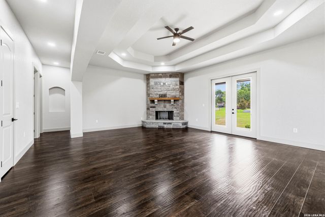 731 County Road 356, Adkins, TX 78101