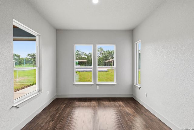 731 County Road 356, Adkins, TX 78101