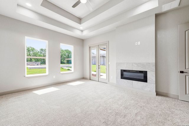 731 County Road 356, Adkins, TX 78101