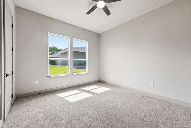 731 County Road 356, Adkins, TX 78101
