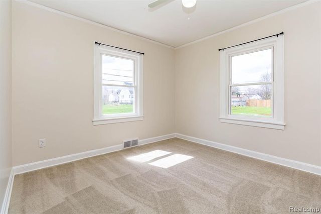 1147 Harrison Avenue, Garden City, MI 48135