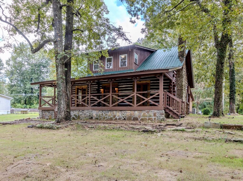 98 Gadsden Avenue, Menlo, GA 30731