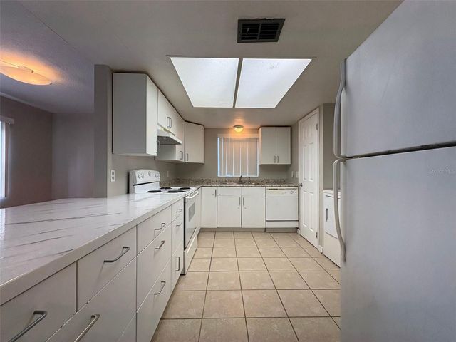 9933 SWEEPSTAKES LANE 6, Orlando, FL 32837