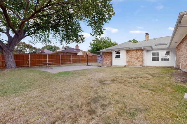 2413 Club Meadow Drive, Garland, TX 75041