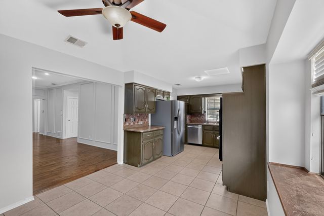 2413 Club Meadow Drive, Garland, TX 75041