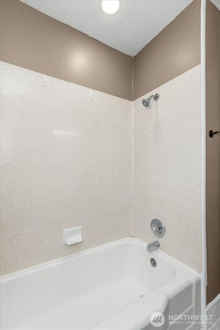 9055 Yakima Avenue, Tacoma, WA 98444