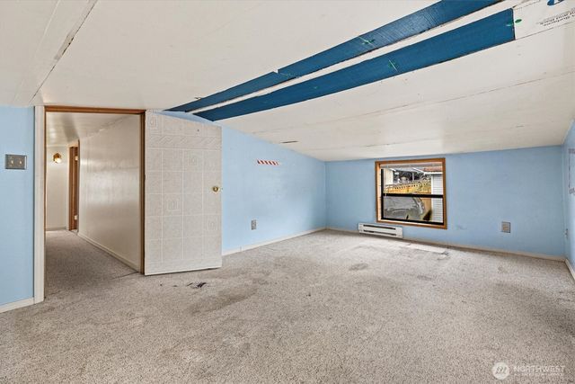 9055 Yakima Avenue, Tacoma, WA 98444