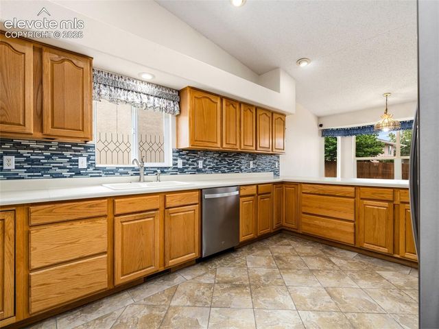 10 Brave Eagle Court, Pueblo, CO 81001