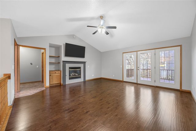 6965 Doubletree Rd NE, Cedar Rapids, IA 52402