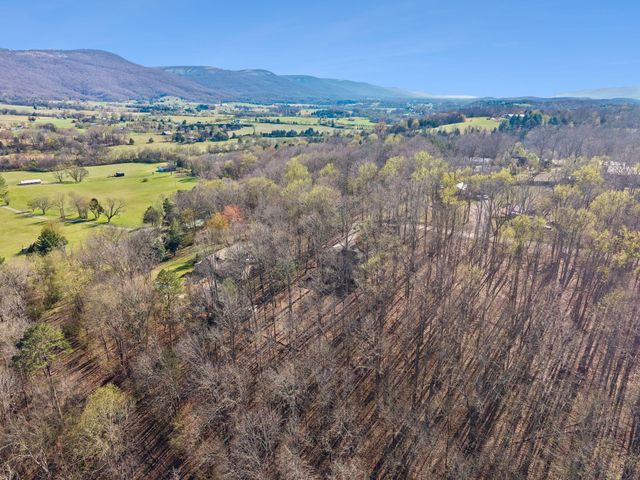 114 Carpenter Road, Dunlap, TN 37327