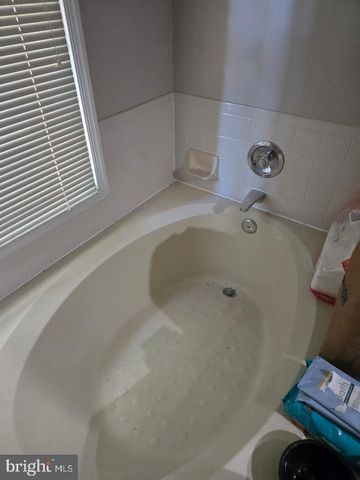 12112 APACHE TEARS CIR, Laurel, MD 20708