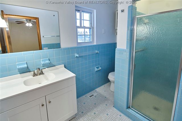 4915 Chesterfield Avenue, Charleston, WV 25304