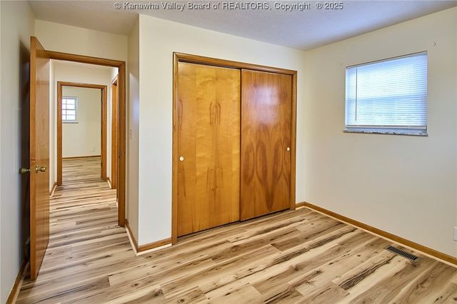 4915 Chesterfield Avenue, Charleston, WV 25304