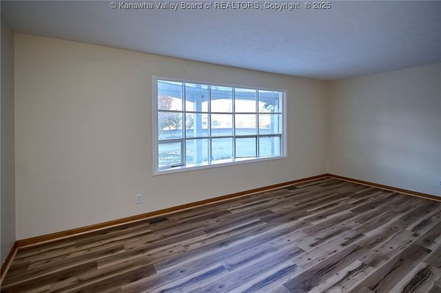 4915 Chesterfield Avenue, Charleston, WV 25304