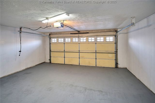 4915 Chesterfield Avenue, Charleston, WV 25304