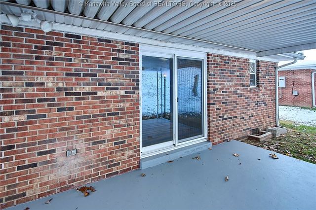 4915 Chesterfield Avenue, Charleston, WV 25304