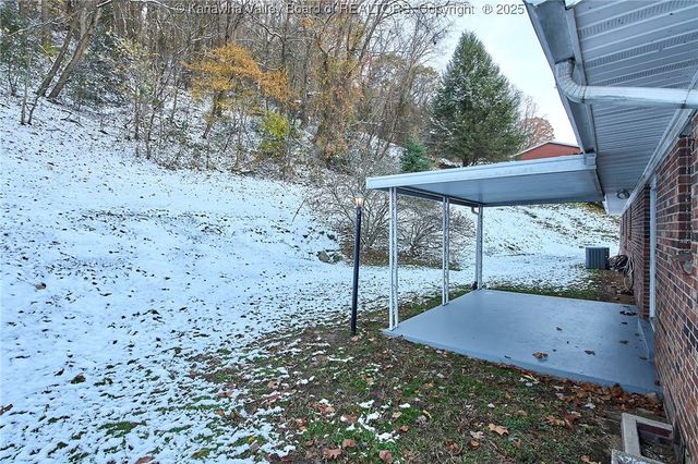 4915 Chesterfield Avenue, Charleston, WV 25304