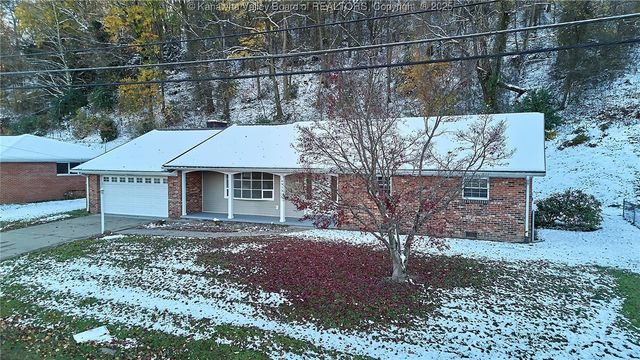 4915 Chesterfield Avenue, Charleston, WV 25304