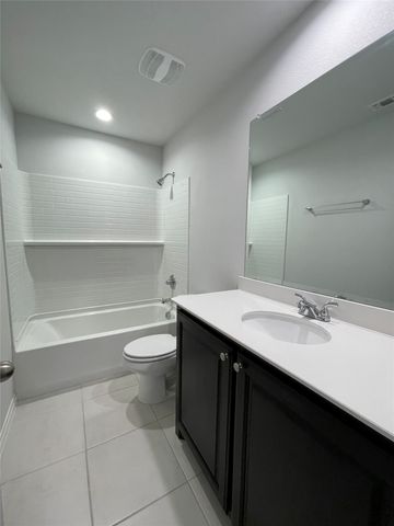 5817 Brookville Drive, Fort Worth, TX 76179