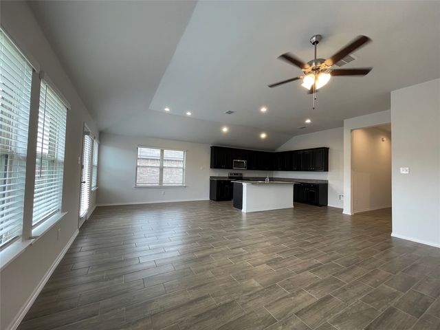 5817 Brookville Drive, Fort Worth, TX 76179